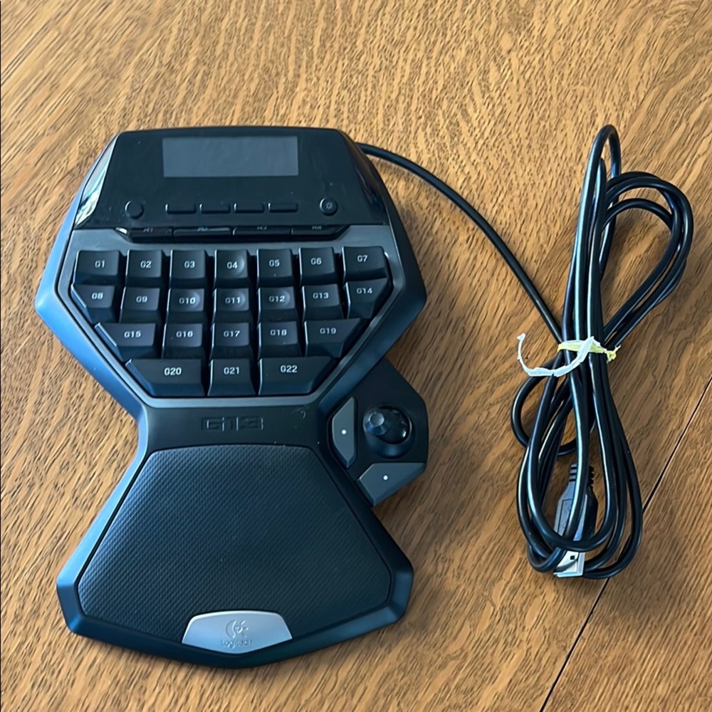 Logitech Black Gaming Keypad with LCD Display